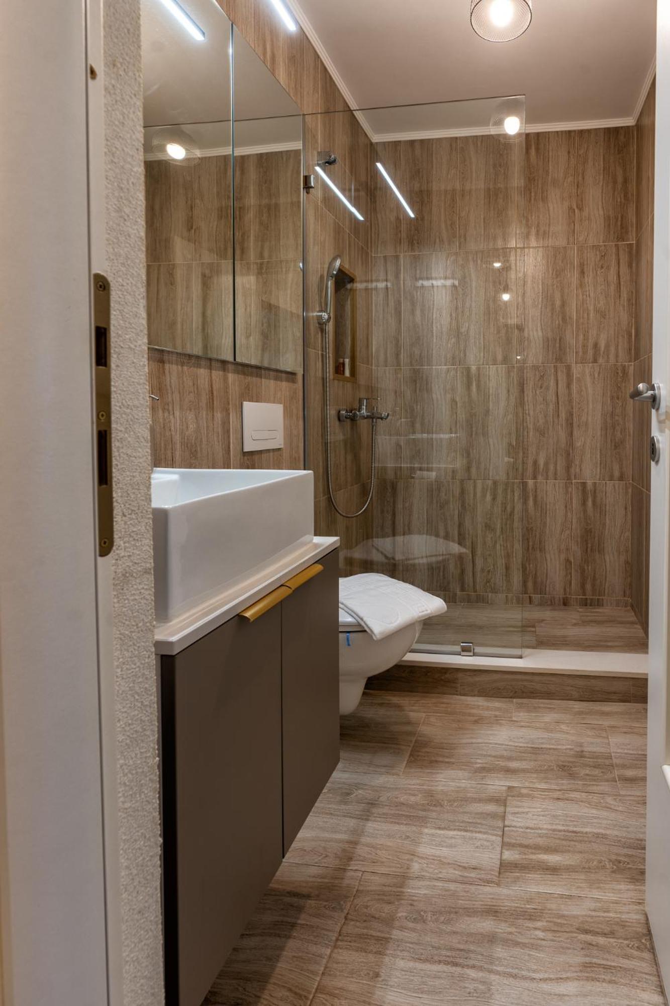 Marcos Studio Nice And Cozy Питешти Экстерьер фото